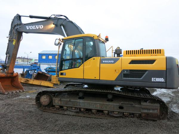 Машинист экскаватора Volvo 300 (20/10, Липецк) - Гараж 27