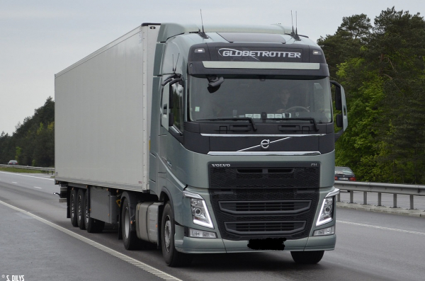 Водитель категории Е на новое Volvo, межгород